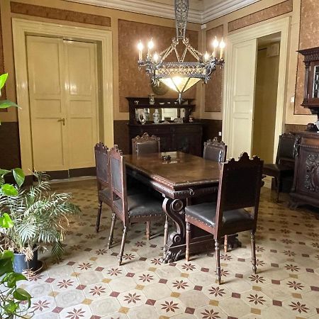 Bed And Books Isabella Bed & Breakfast Catania Bagian luar foto