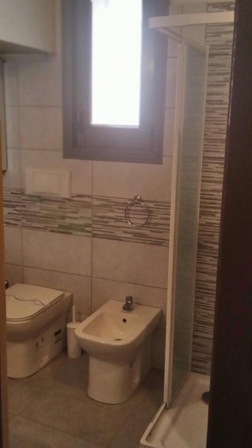 Bed And Books Isabella Bed & Breakfast Catania Bagian luar foto
